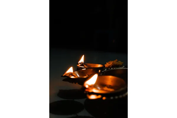 पूजा और धार्मिक स्वप्न — दीया